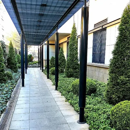 Come&stay Ochota Apartman *